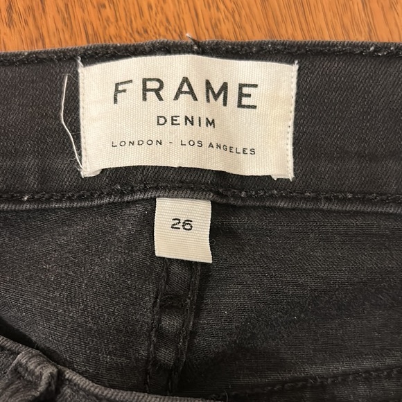 Frame Denim Le Skinny de Jeanne Crop with Double Triangle Fray Crop - Picture 5 of 8
